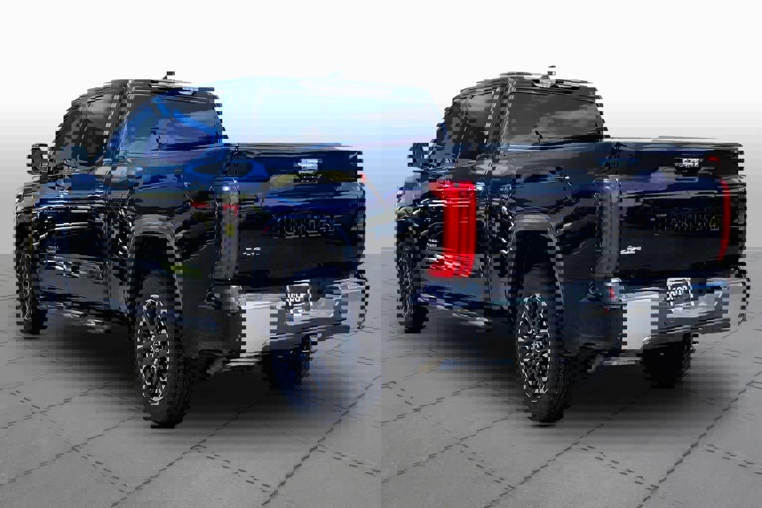 Used 2024 Toyota Tundra Limited w/ Power Package AWD/4WD image 12