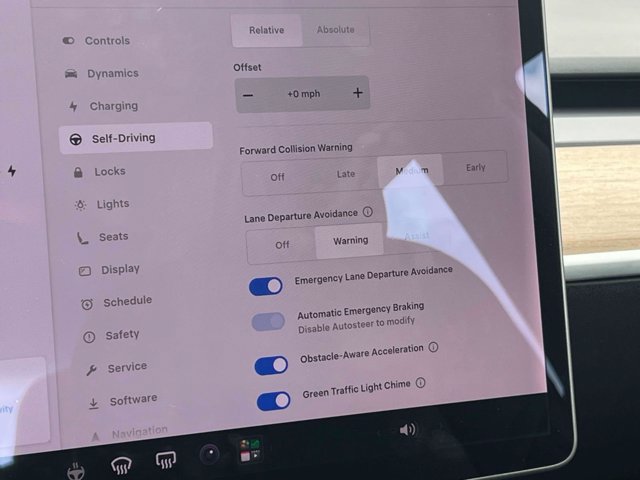 Used 2021 Tesla Model 3 Long Range AWD/4WD image 34