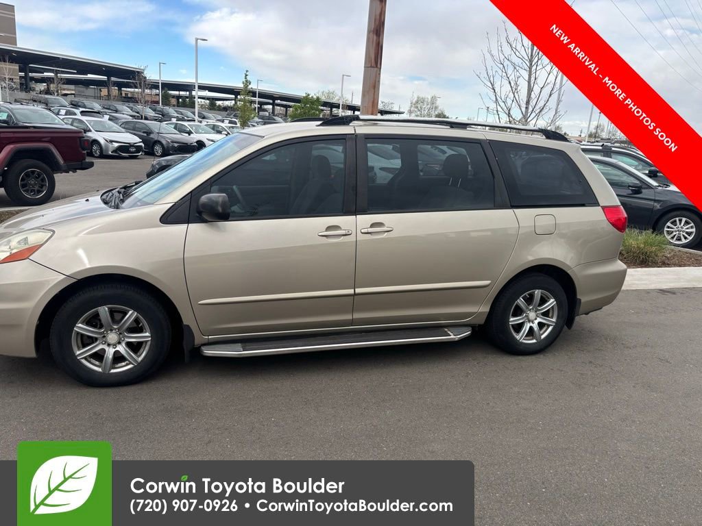 Used 2008 Toyota Sienna CE image 4