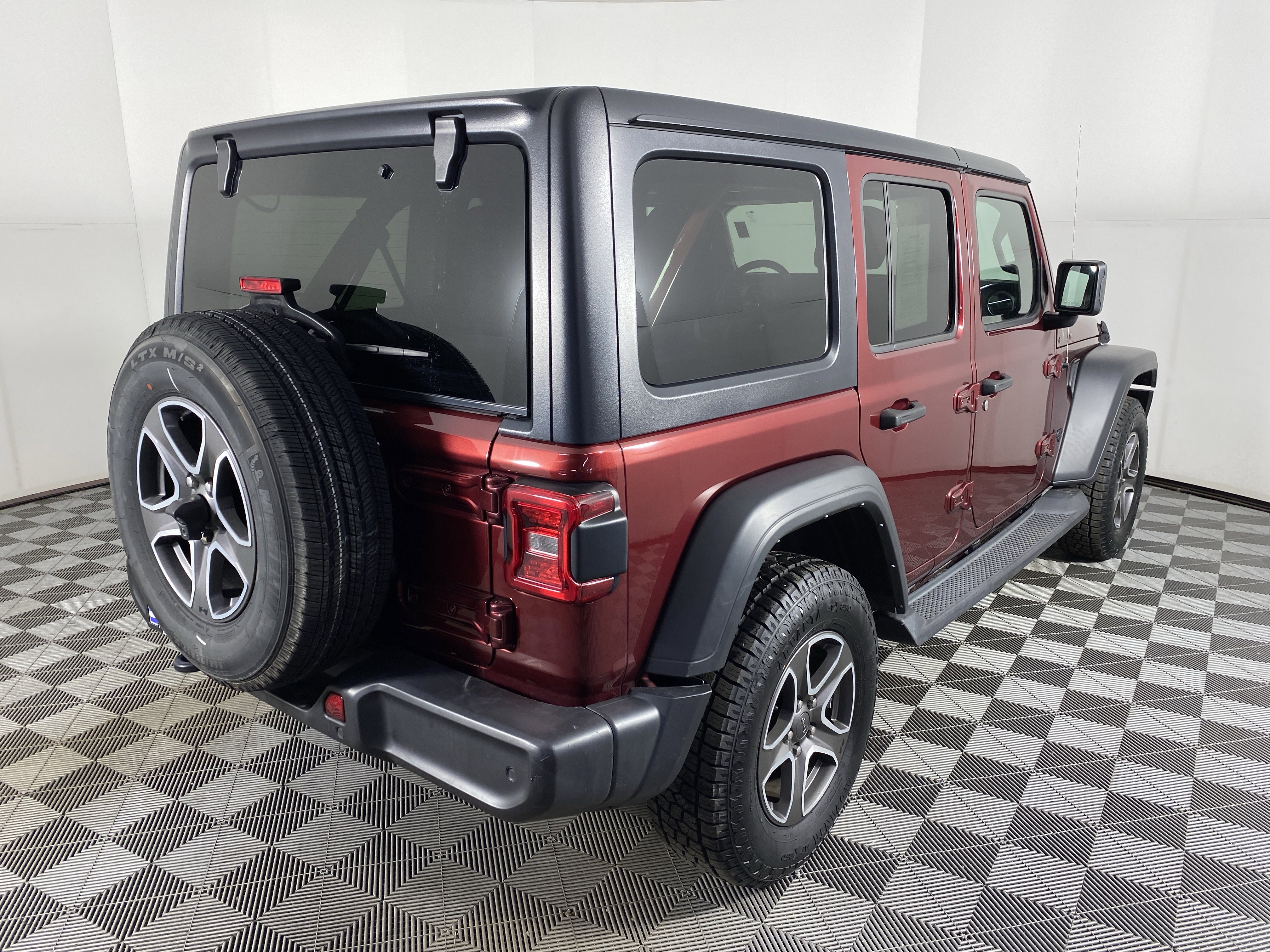 Used 2021 Jeep Wrangler Unlimited Sport AWD/4WD image 7