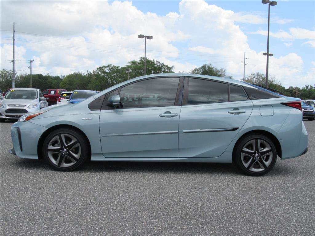 Used 2021 Toyota Prius Limited image 4