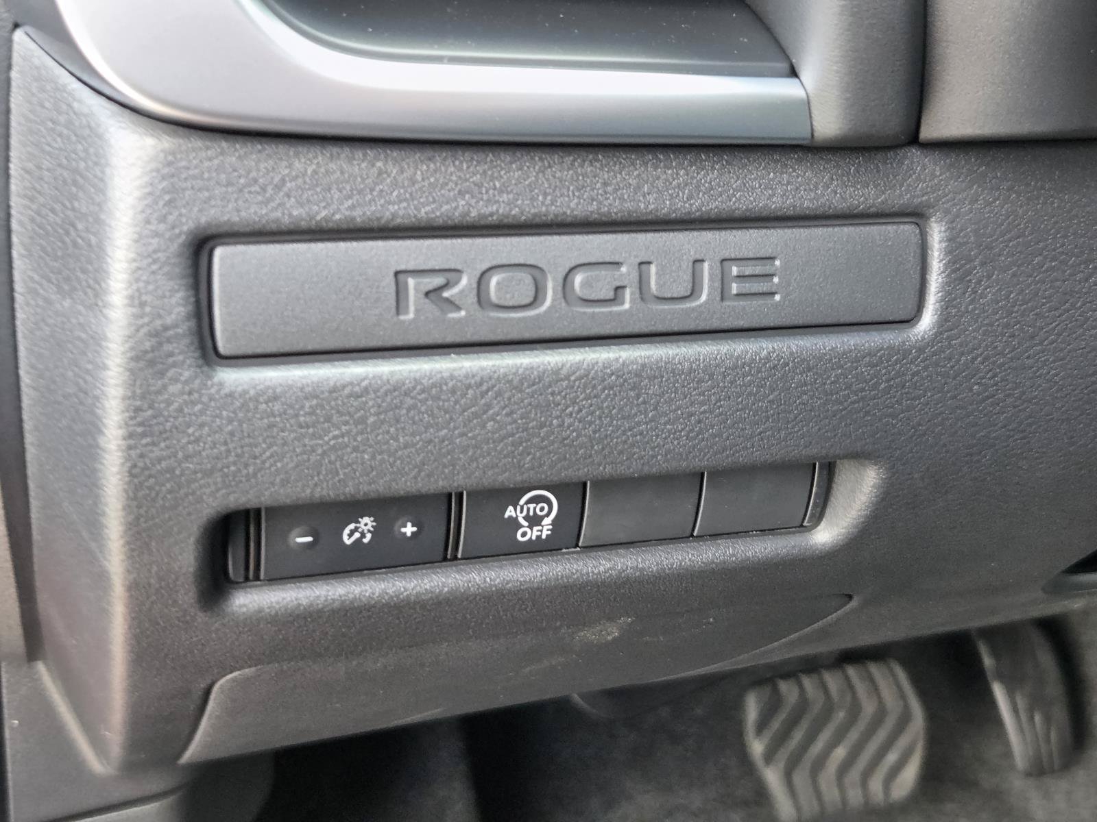 New 2026 Nissan Rogue S FWD image 18
