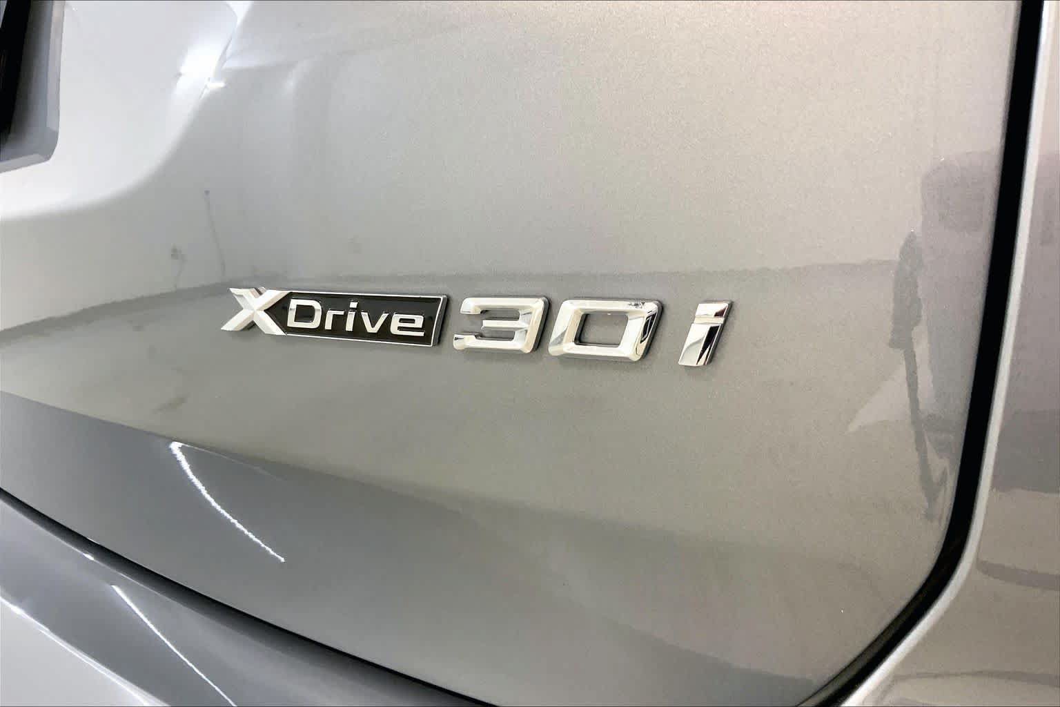 Used 2024 BMW X3 xDrive30i w/ Convenience Package w/ZPA AWD/4WD image 9