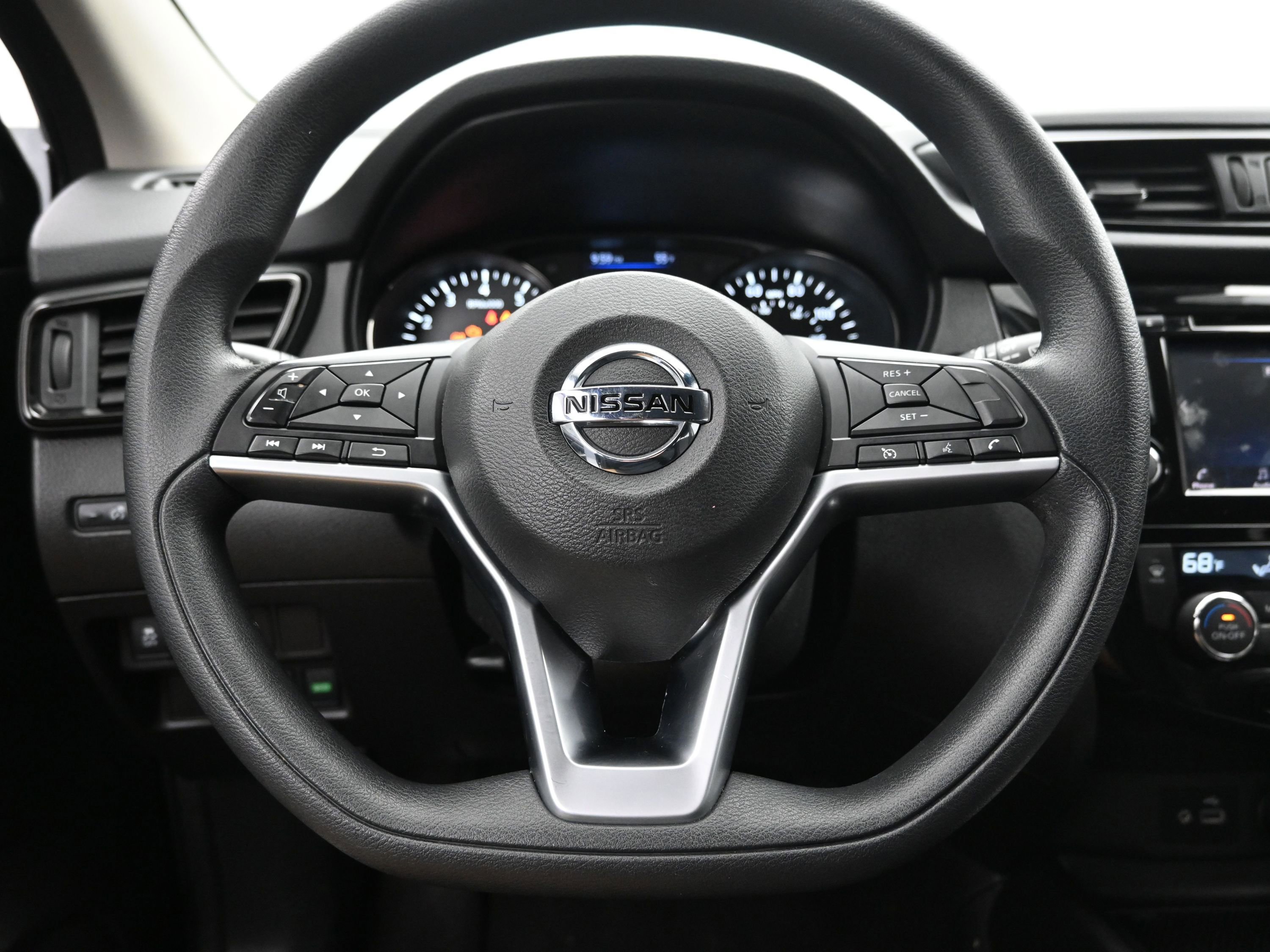 Used 2020 Nissan Rogue Sport SV image 14