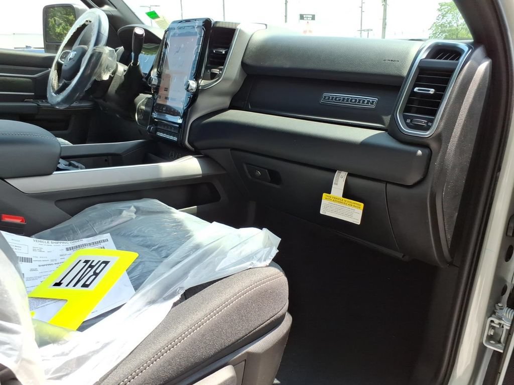 New 2026 RAM 3500 Big Horn AWD/4WD image 9