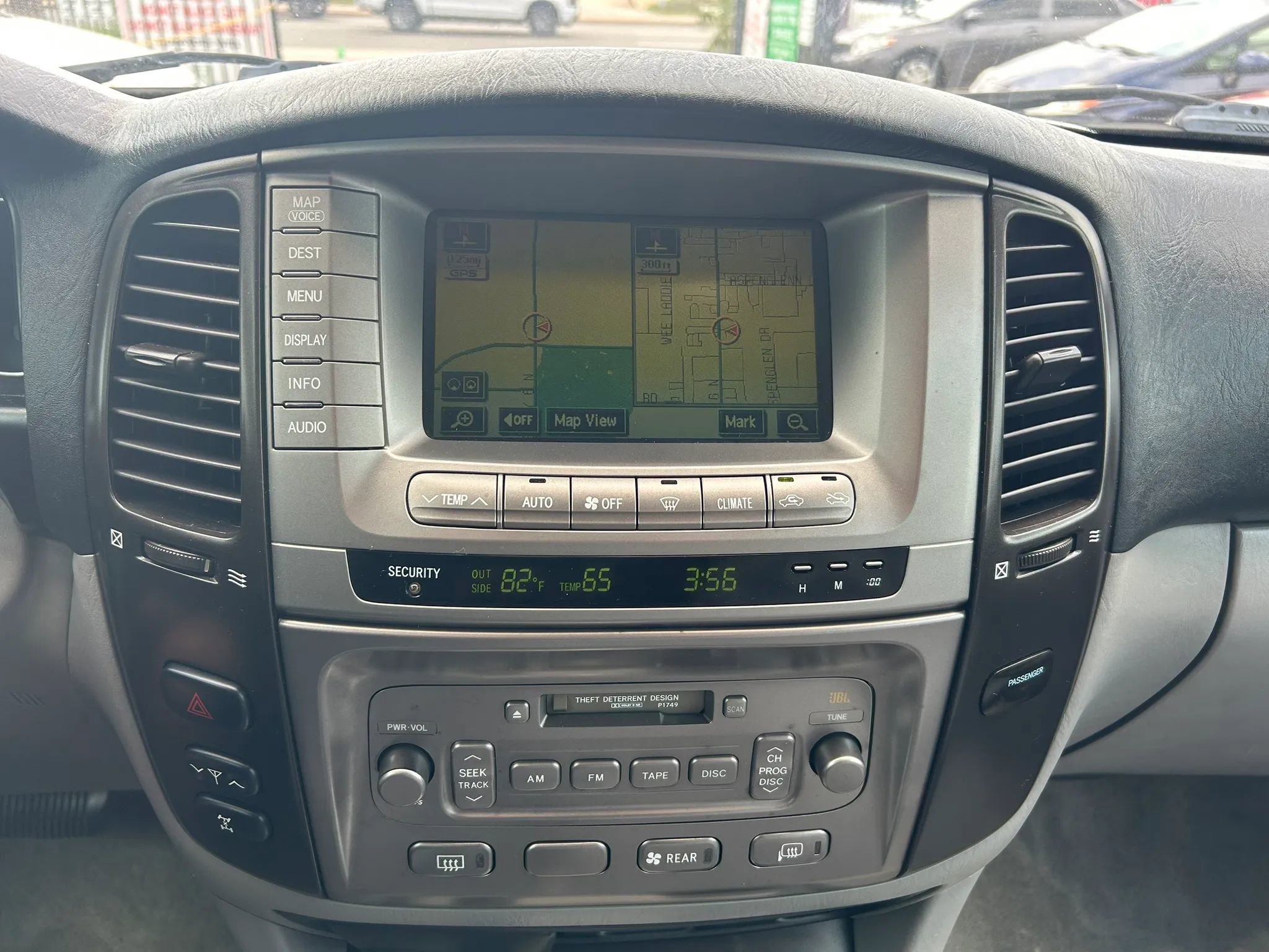 Used 2004 Toyota Land Cruiser AWD/4WD image 24