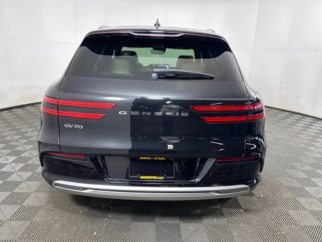 Used 2024 Genesis Electrified GV70 Advanced image 4