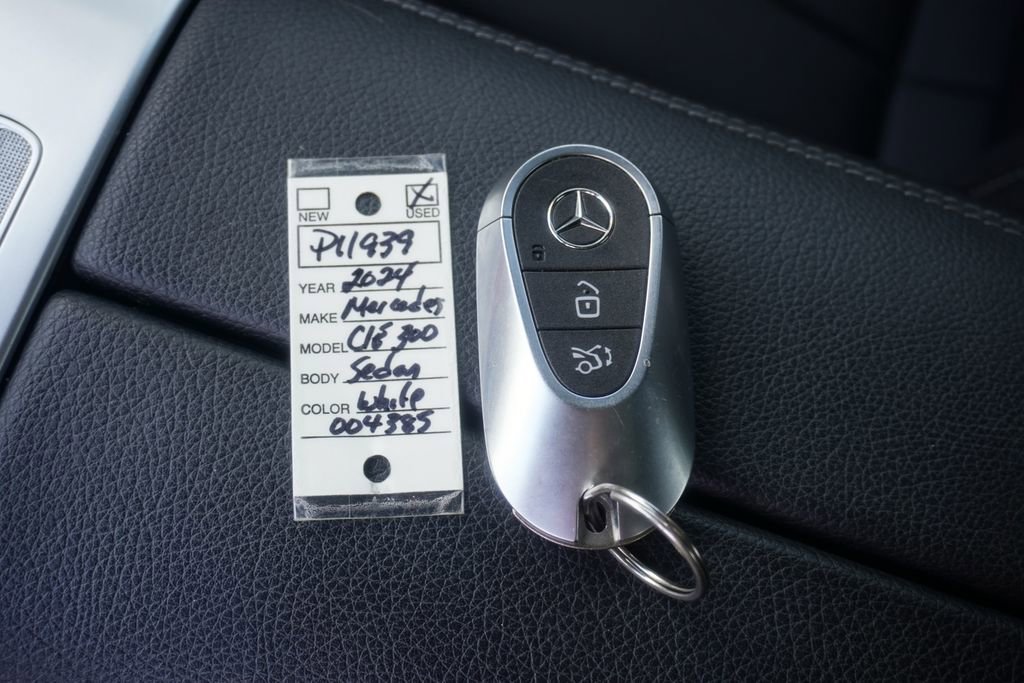 Used 2024 Mercedes-Benz CLE 300 4MATIC Coupe image 35