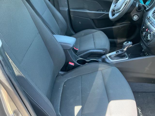 Used 2018 Hyundai Accent SEL FWD image 8