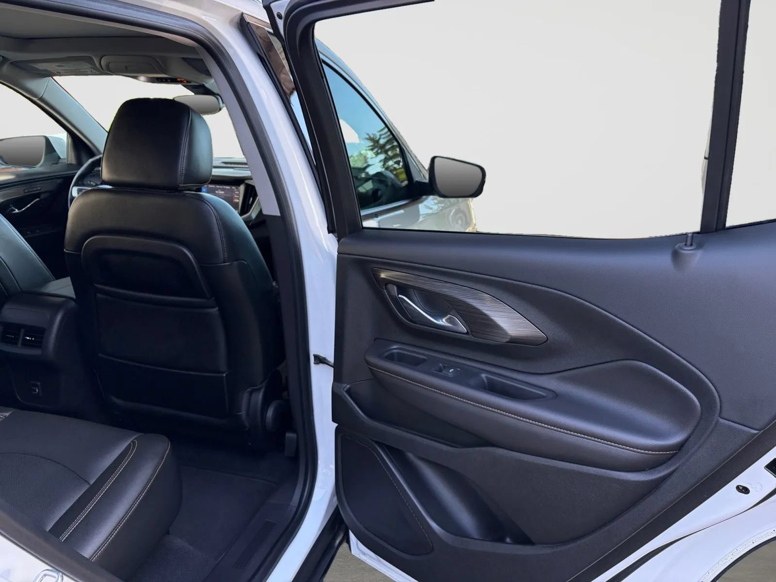 Used 2020 GMC Terrain SLT w/ Preferred Package AWD/4WD image 17