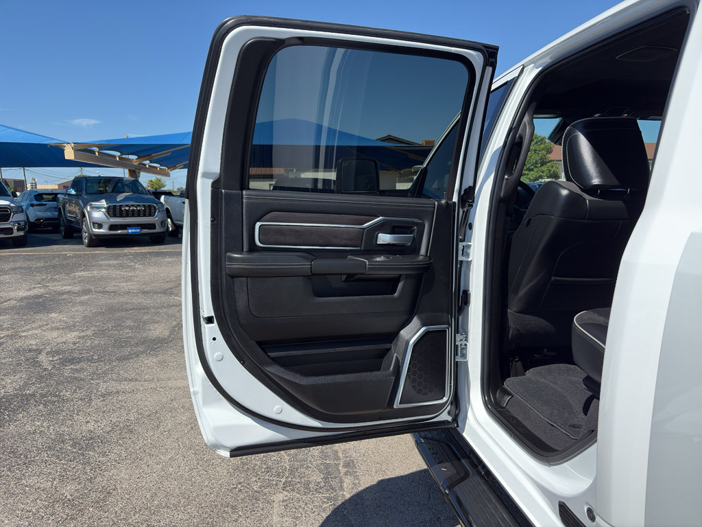 Used 2025 RAM 2500 Laramie w/ Night Edition AWD/4WD image 13