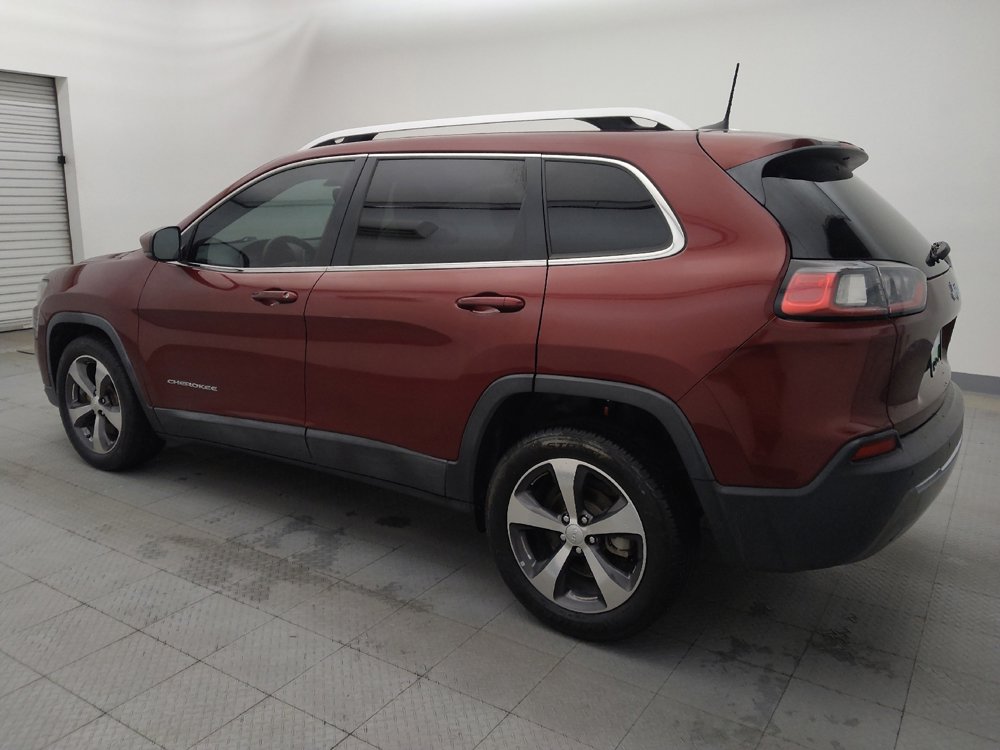 Used 2019 Jeep Cherokee Limited image 3