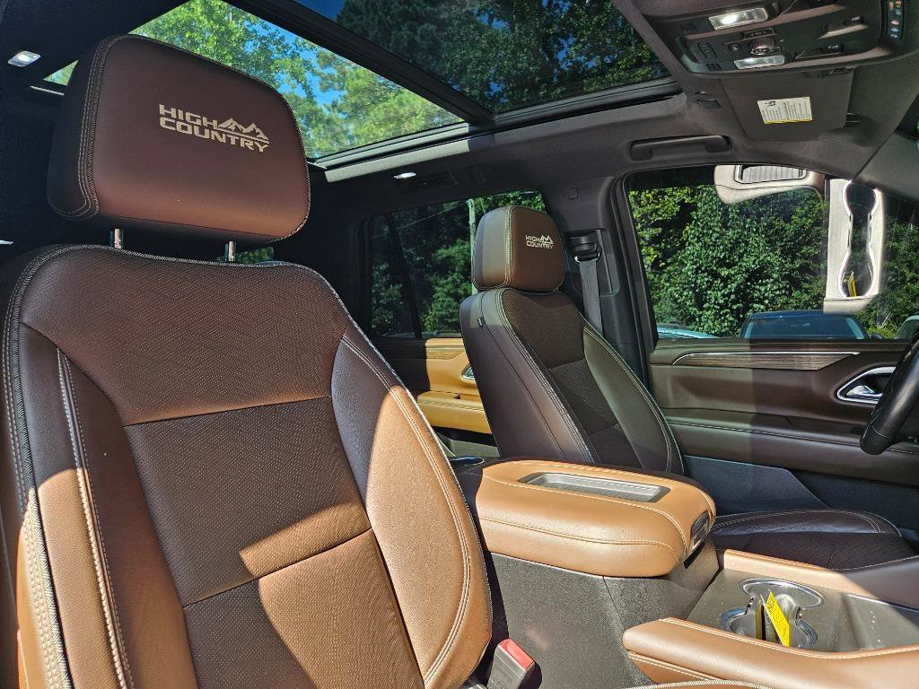 Used 2021 Chevrolet Tahoe High Country w/ Premium Package image 41