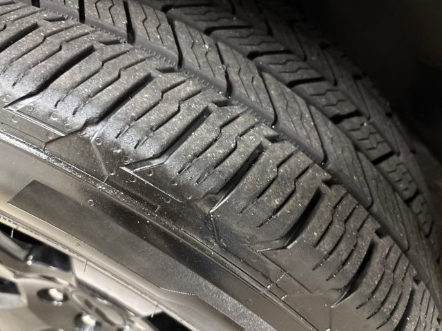 Used 2020 Chevrolet Tahoe LT w/ LT Midnight Edition image 31