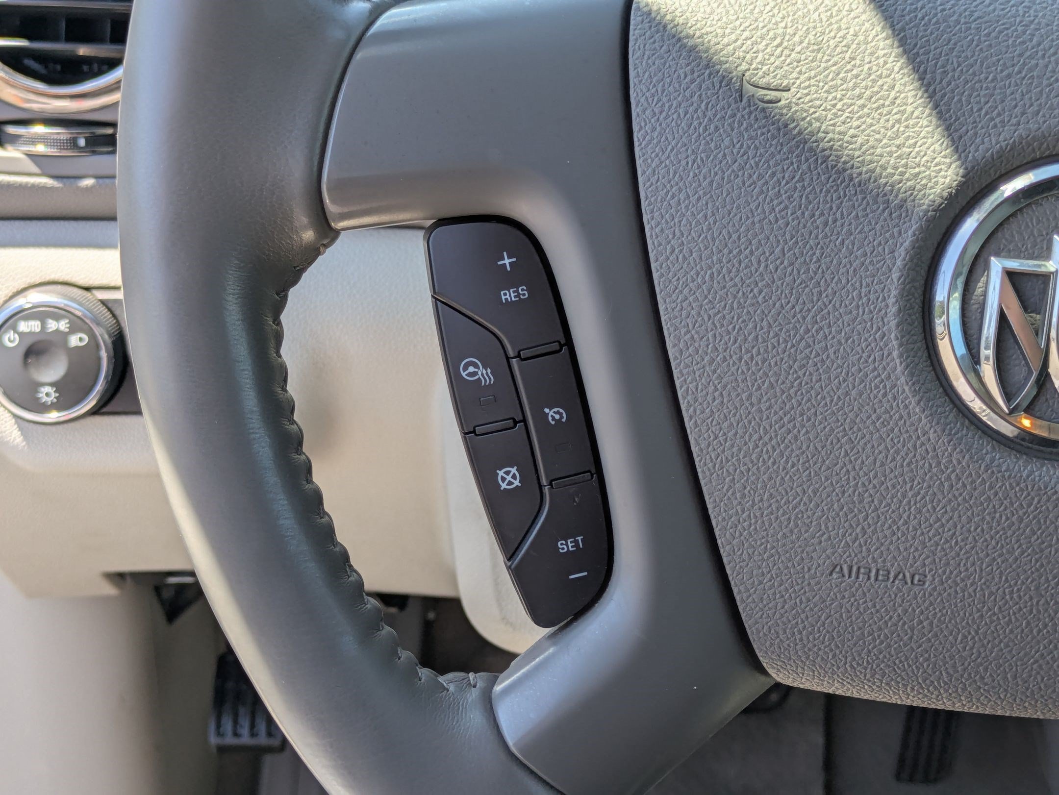 Used 2017 Buick Enclave Leather AWD/4WD image 17