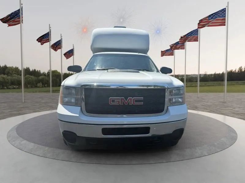 Used 2013 GMC Sierra 3500 W/T image 3