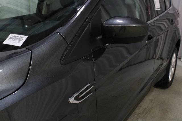 Used 2019 Ford Escape SE image 32