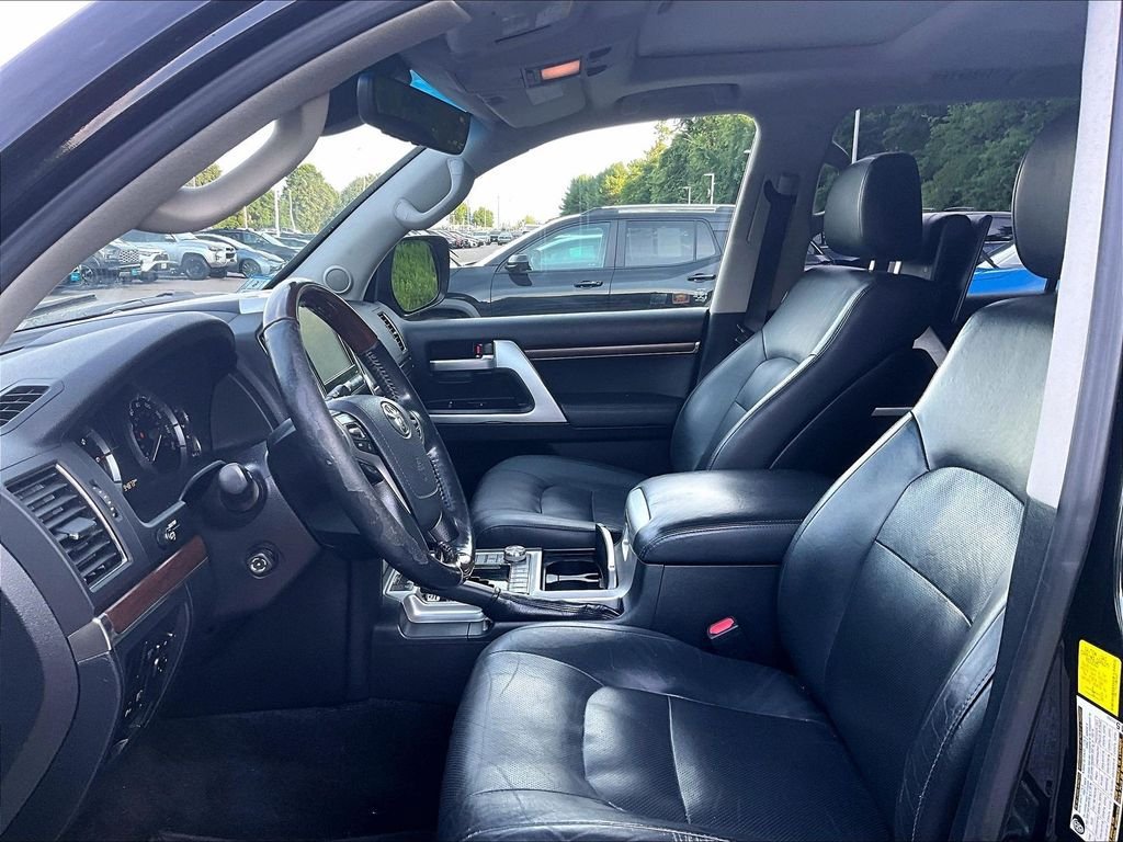 Used 2016 Toyota Land Cruiser AWD/4WD image 4