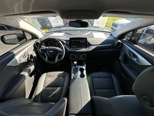 Used 2023 Chevrolet Blazer LT image 11