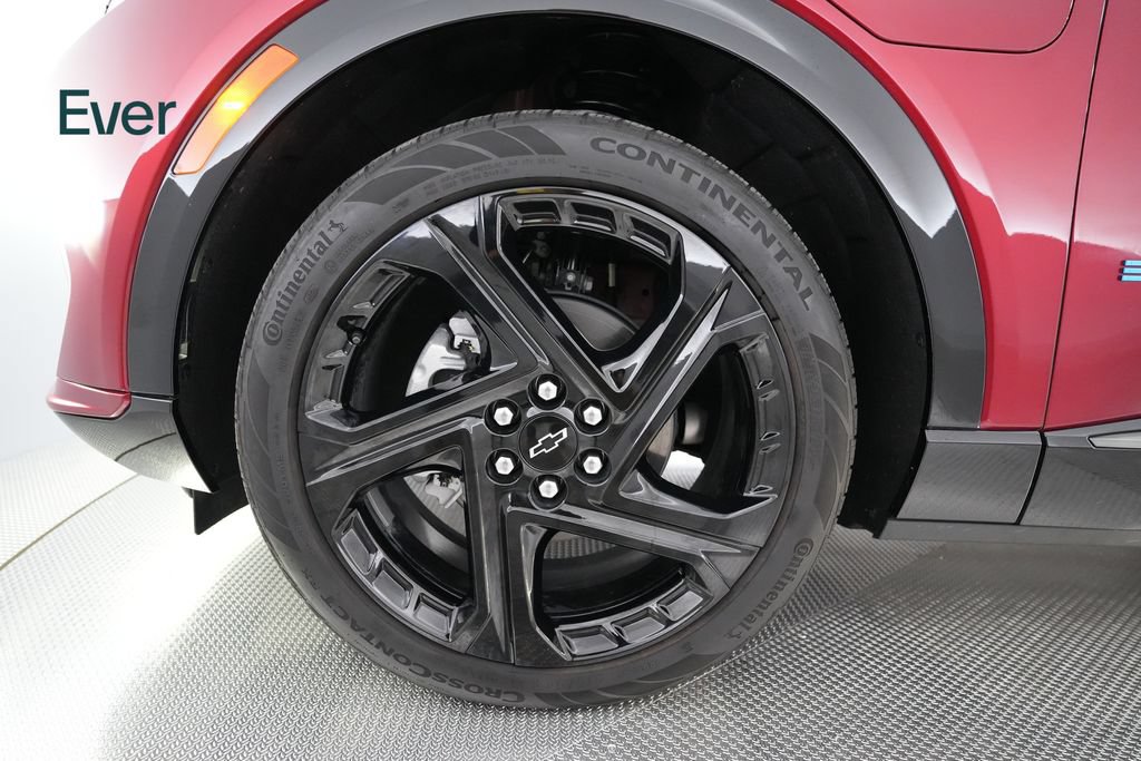 Used 2024 Chevrolet Equinox EV RS FWD image 17
