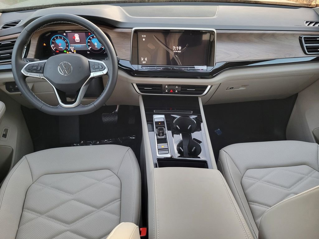 New 2026 Volkswagen Atlas SE FWD image 6