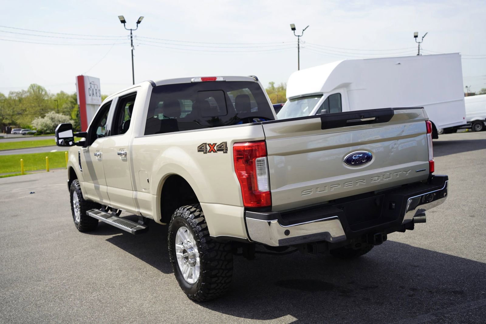 Used 2017 Ford F350 Lariat w/ Lariat Ultimate Package AWD/4WD image 5