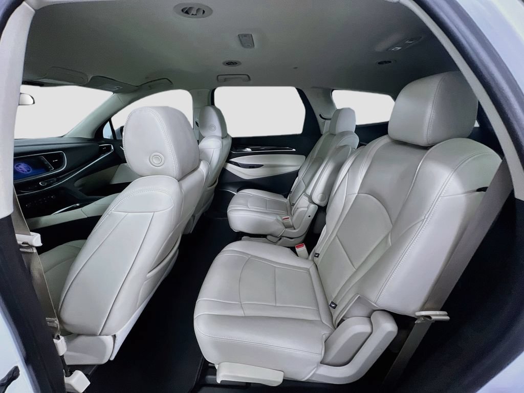 Used 2022 Buick Enclave Essence FWD image 22