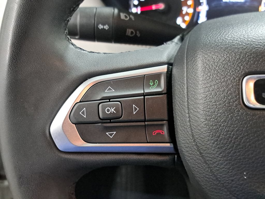 Certified 2023 Jeep Compass Limited AWD/4WD image 18