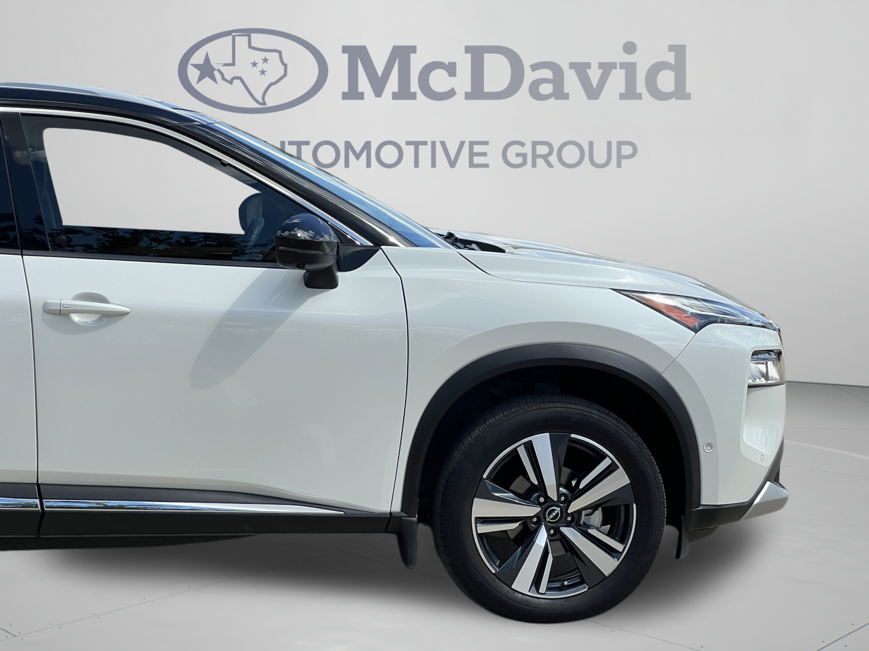 Used 2023 Nissan Rogue Platinum FWD image 33