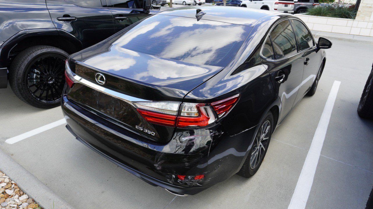 Used 2017 Lexus ES 350 image 4