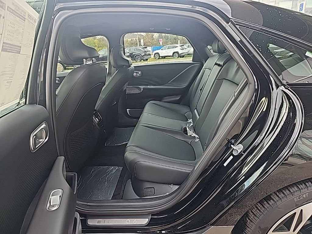 New 2025 Hyundai Ioniq 6 Limited image 31
