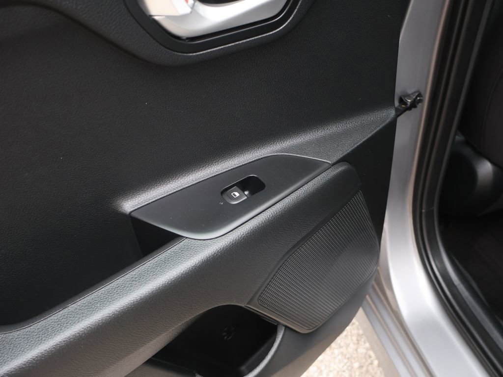Used 2023 Kia Rio S FWD image 10