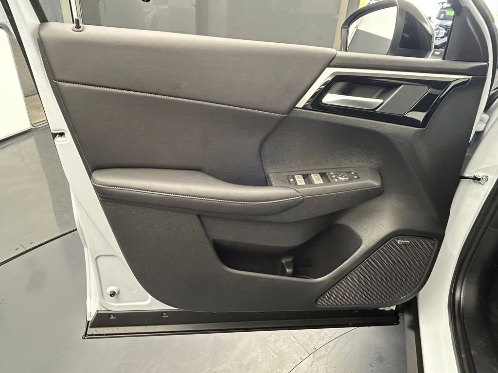 New 2026 Mitsubishi Outlander Trail Edition image 14