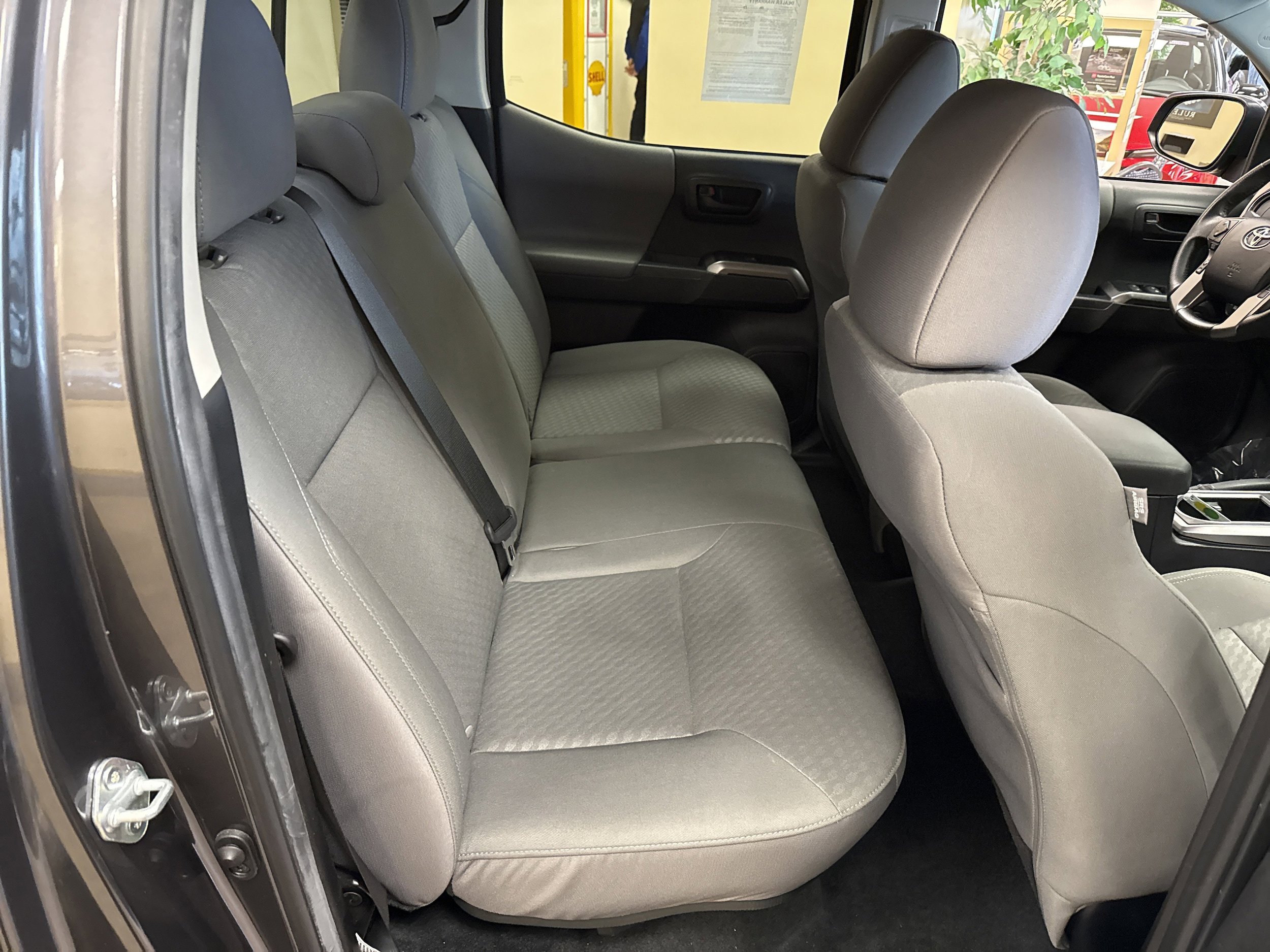Used 2023 Toyota Tacoma SR5 AWD/4WD image 19