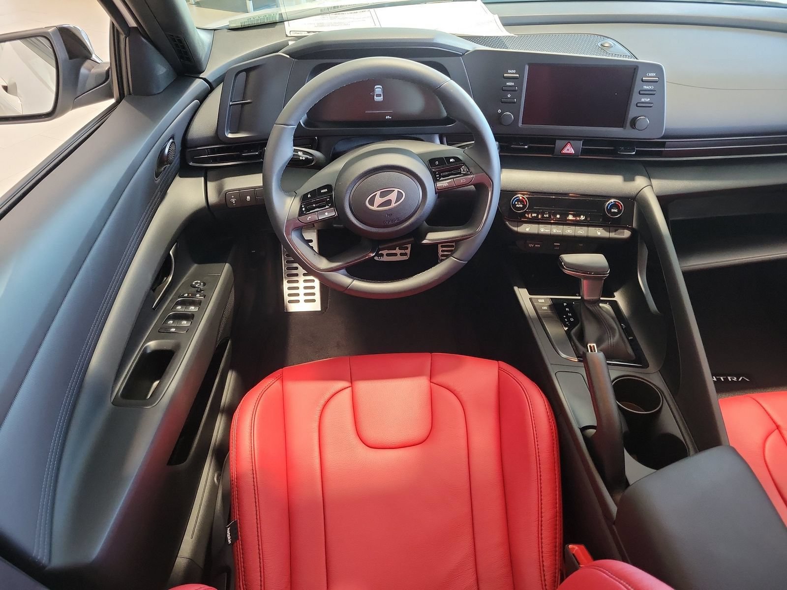 Used 2026 Hyundai Elantra SEL Sport FWD image 7