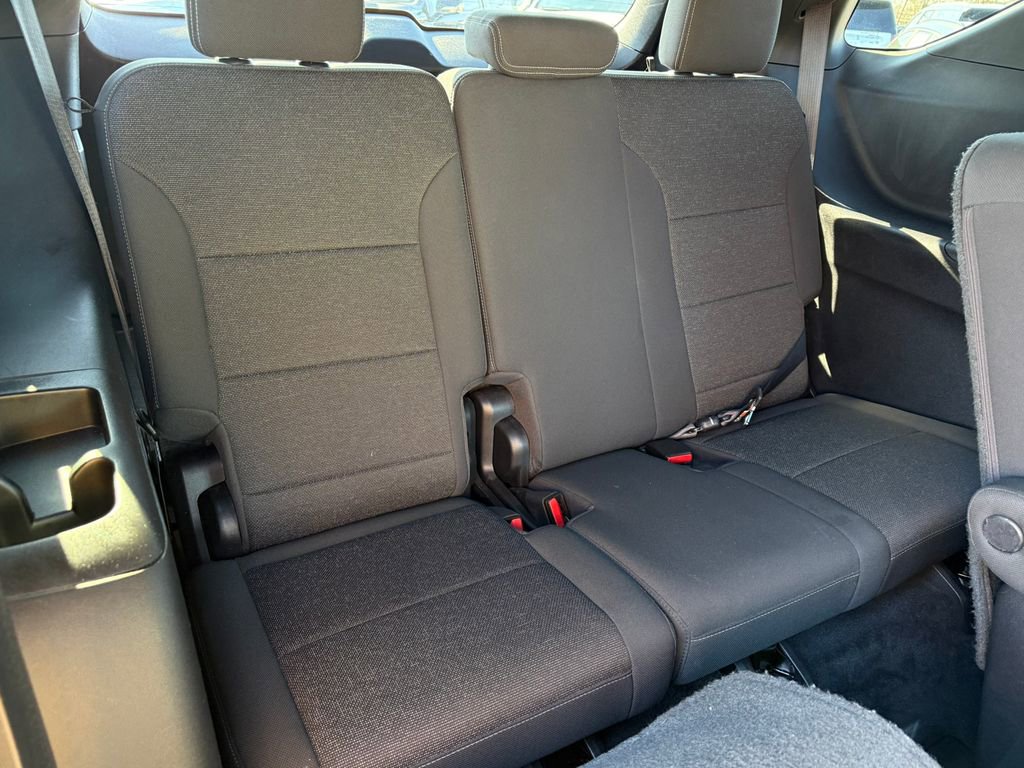 Used 2024 Chevrolet Traverse LT image 14