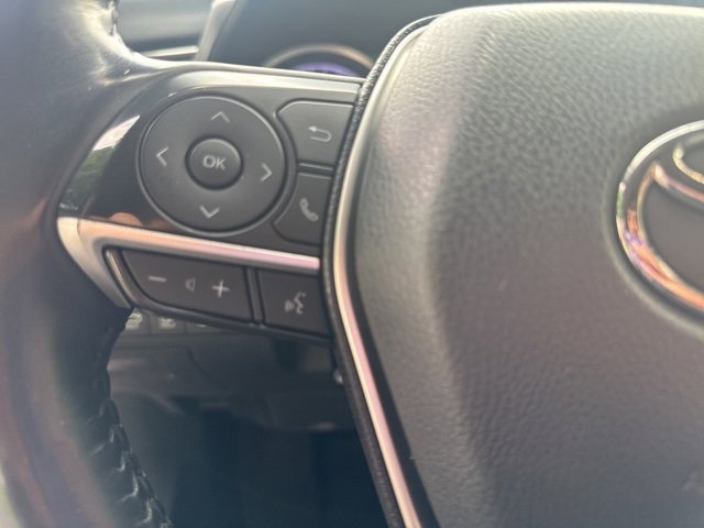 Used 2022 Toyota Camry XLE image 12