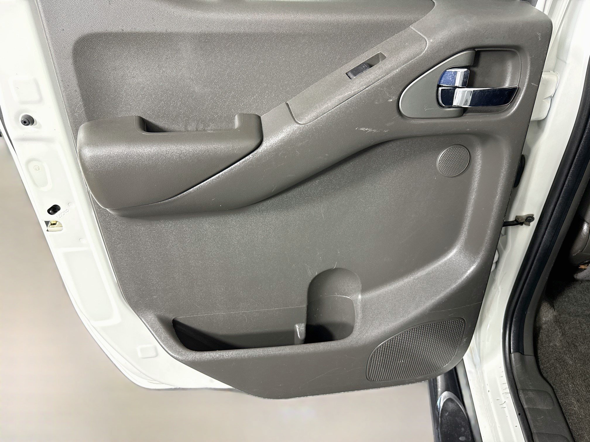 Used 2018 Nissan Frontier PRO-4X AWD/4WD image 25