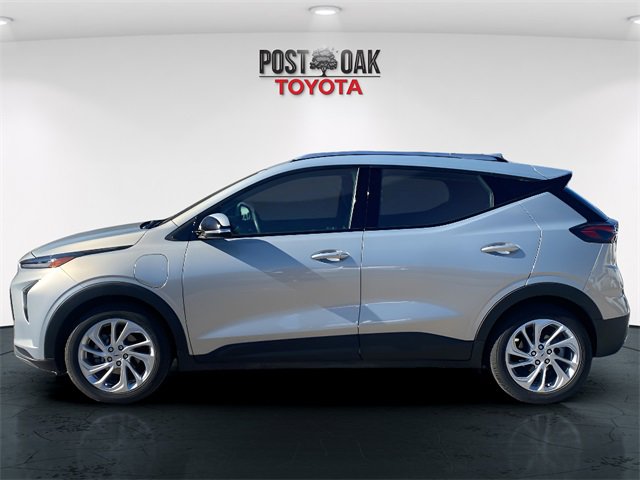 Used 2023 Chevrolet Bolt EUV LT w/ Driver Confidence Package image 4