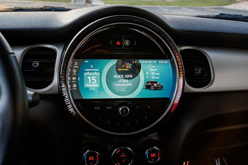 Certified 2023 MINI Cooper 2-Door Hardtop image 12