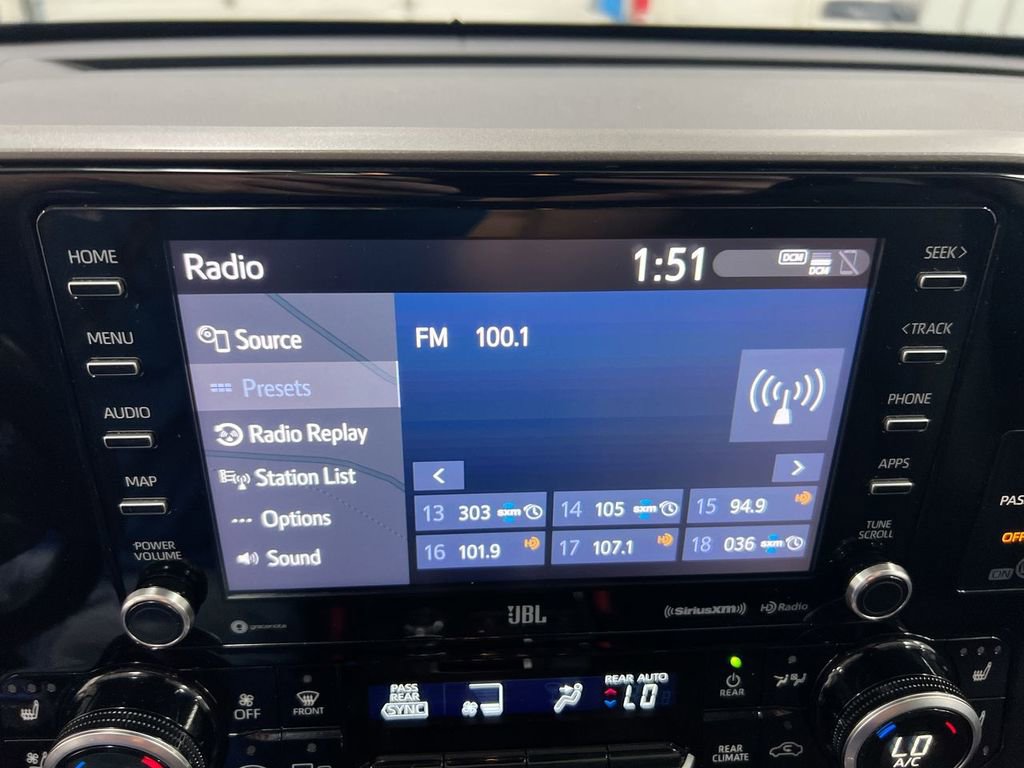 Used 2021 Toyota Highlander Limited image 14