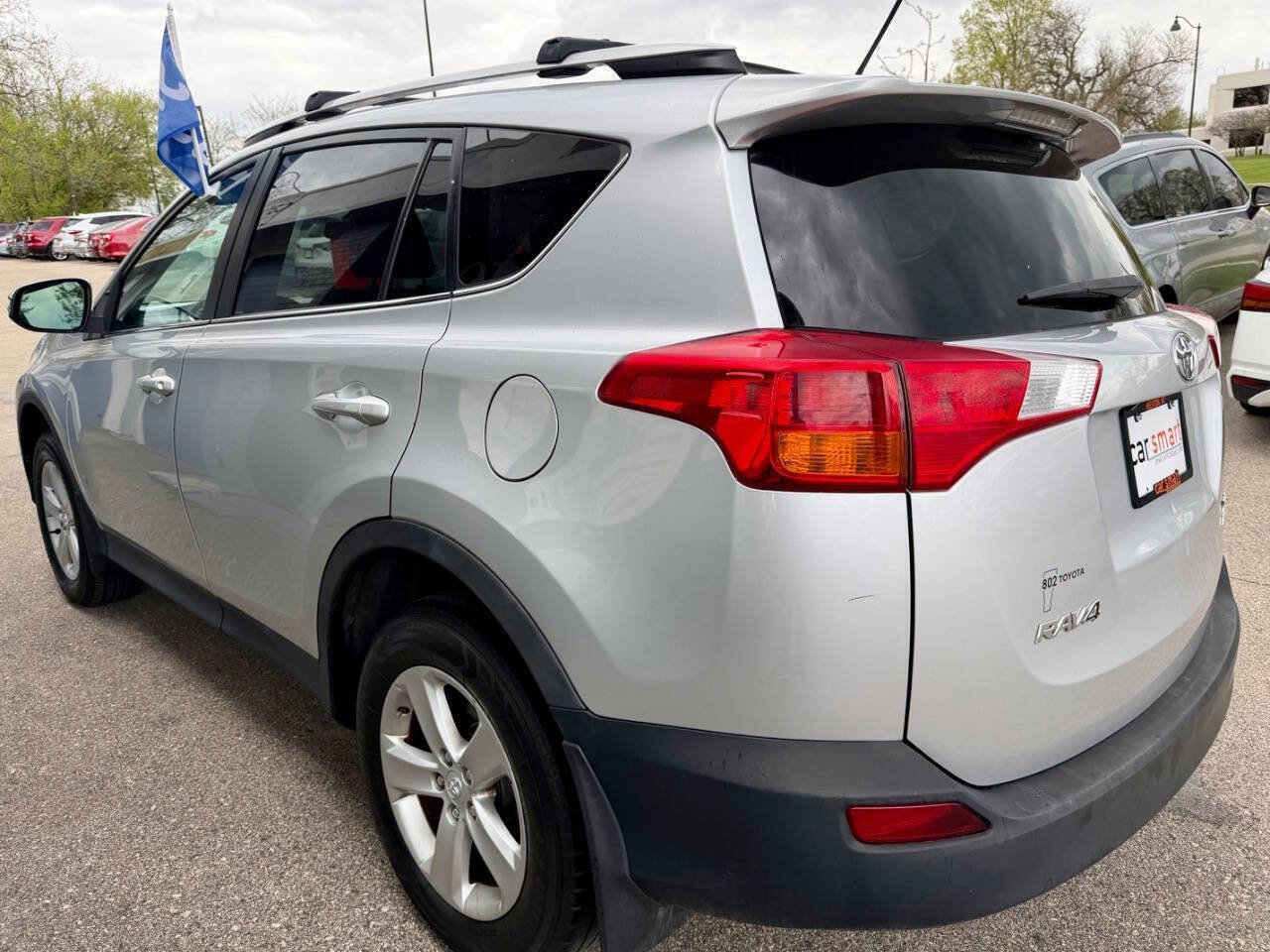 Used 2014 Toyota RAV4 XLE AWD/4WD image 14