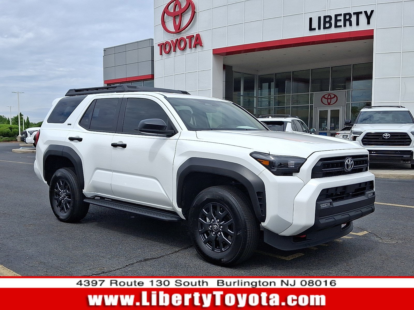 Used 2025 Toyota 4Runner SR5 AWD/4WD video 1