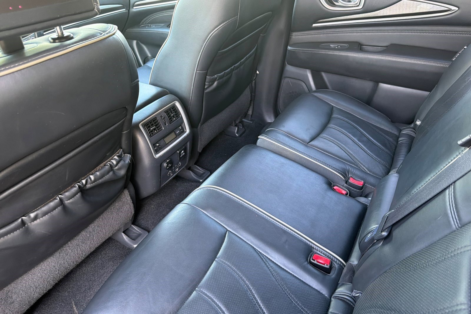 Used 2019 INFINITI QX60 Luxe w/ Essential Package AWD/4WD image 15