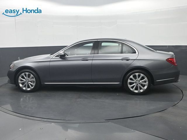 Used 2017 Mercedes-Benz E 300 4MATIC w/ Premium 1 Package image 4