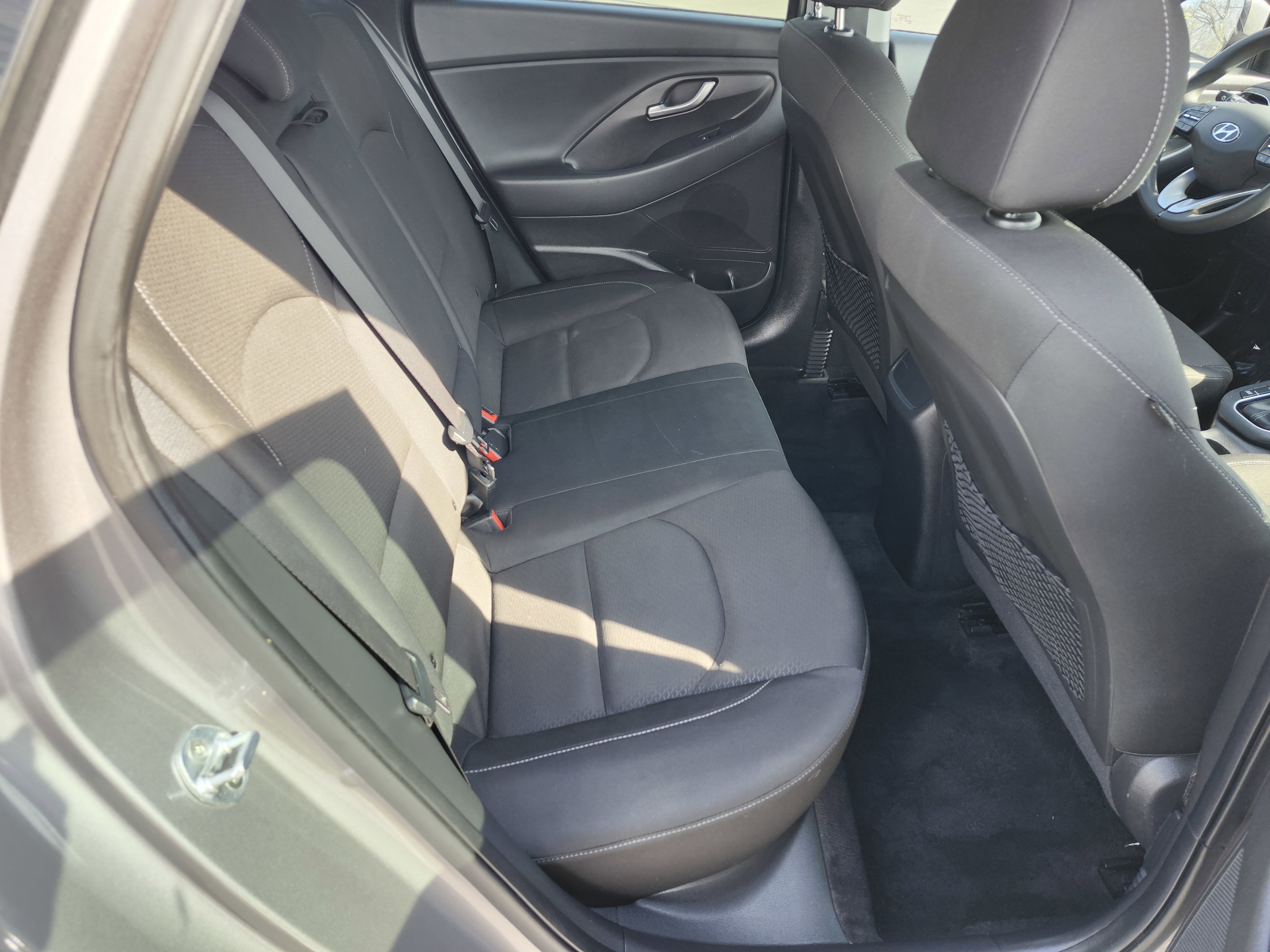 Used 2020 Hyundai Elantra GT FWD image 11