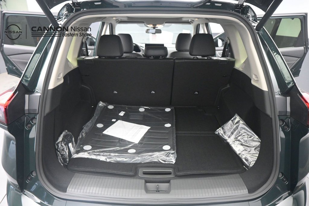 New 2026 Nissan Rogue Platinum w/ Platinum Premium Package AWD/4WD image 16