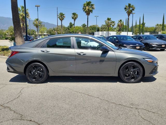 New 2026 Hyundai Elantra Sport FWD image 28