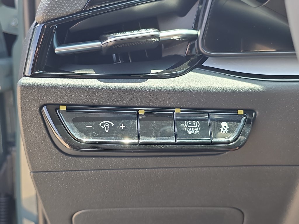 New 2026 Kia Niro EX FWD image 27