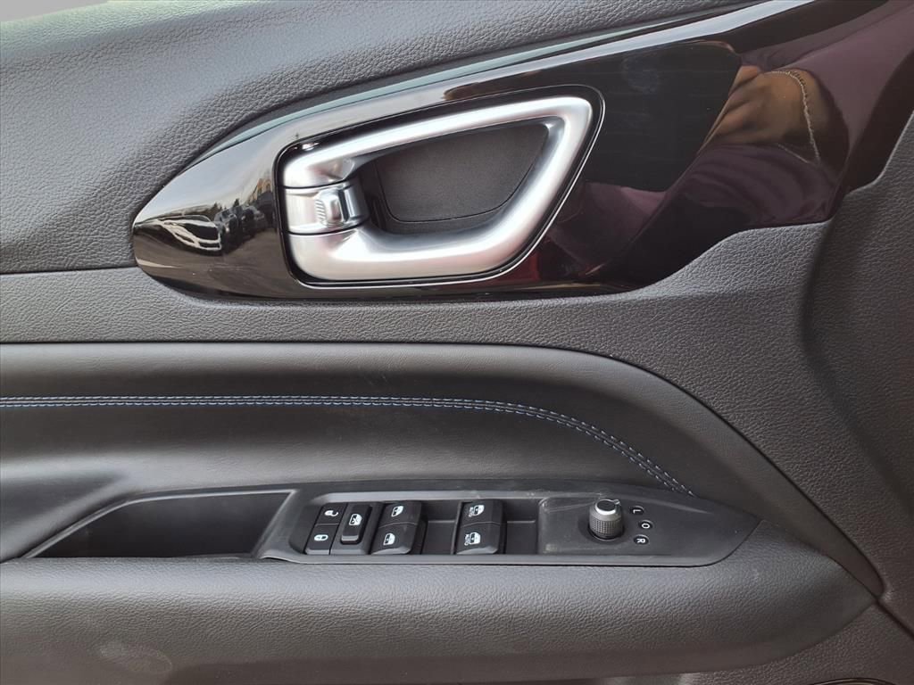 New 2026 Jeep Compass Latitude image 16